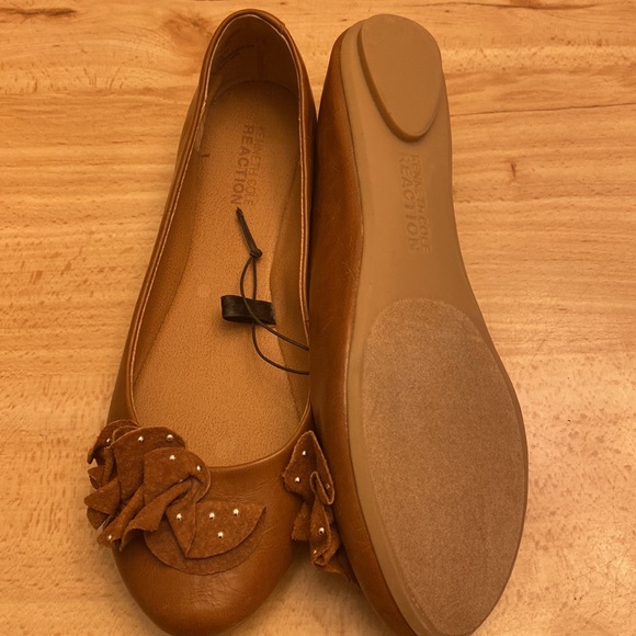 Kenneth Cole Reaction Ballet flats brand new - Picture 4 of 4